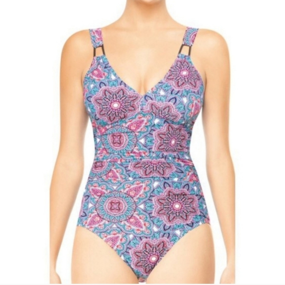 NWT Spanx Love your assets full coverage swim suit